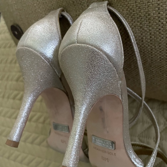 Super glam shimmery gold heels, cross arch ankle strap, size 8, EUC! - Picture 6 of 10